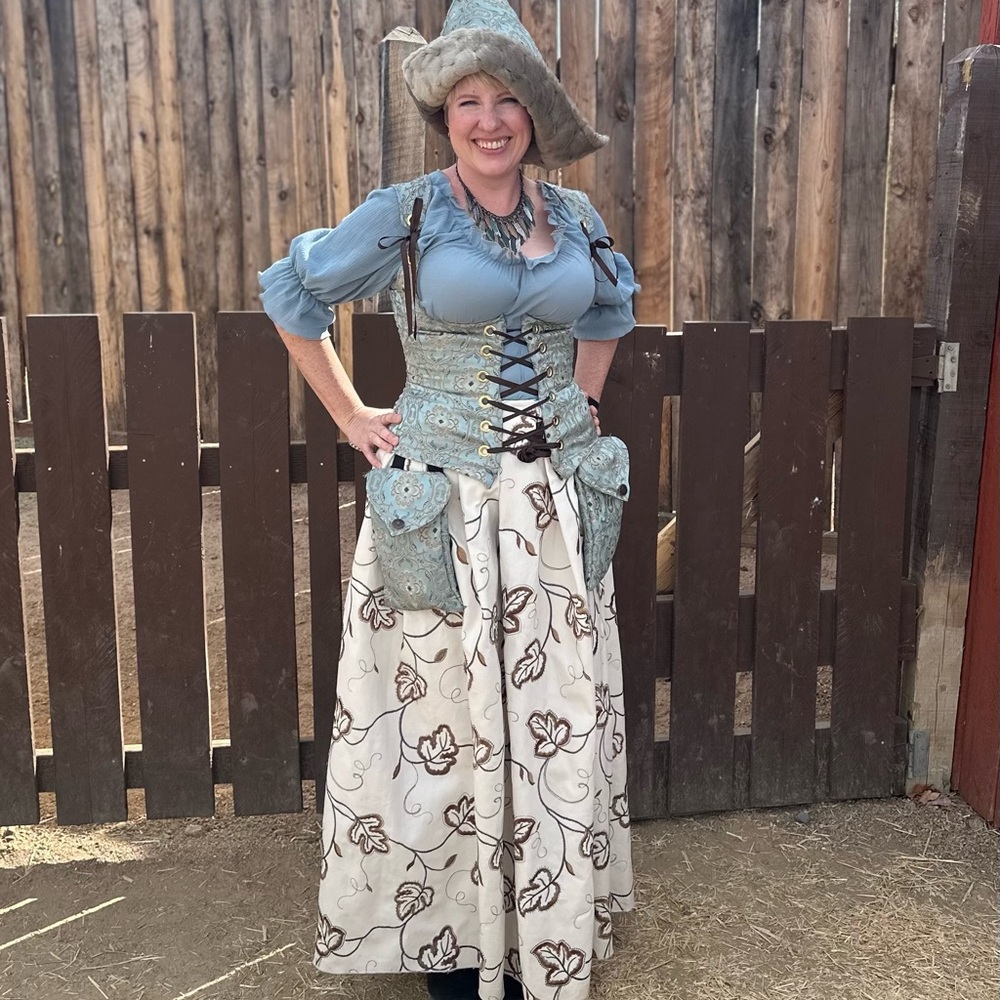 Corset, Skirt, Blouse, Hood, Hat and Pockets Set (Damsel in This Dress)